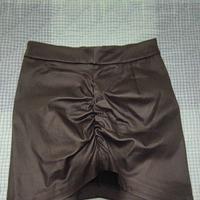 Minigonna nera drappeggiata