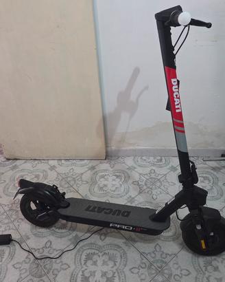 monopattino ducati pro 2 evo 