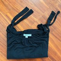 T-shirt nera subdued ragazza