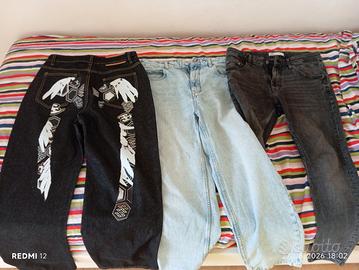 3 paia di jeans diversi modelli