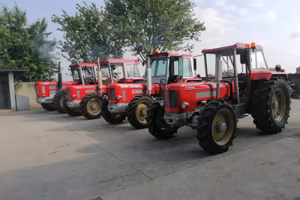 Trattori Schlüter