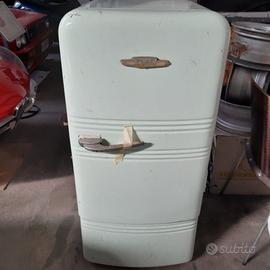 Frigorifero vintage-d'epoca fiat