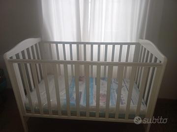 Lettino bianco marca Azzurra + materasso