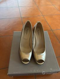 Scarpe dorate in cuoio peep toe, tacco 10 cm, n 37