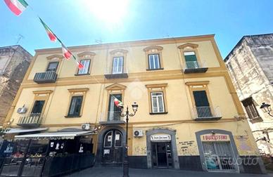 2 LOCALI A TORRE DEL GRECO