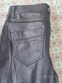 pantalone blu in similpelle 