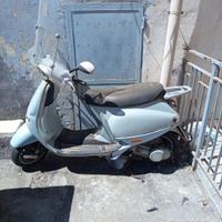 vespa ET4 