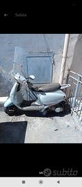 vespa ET4 