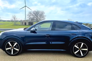 PORSCHE CAYENNE COUPE FACELIFT 3.0 E-HYBRID 470cv