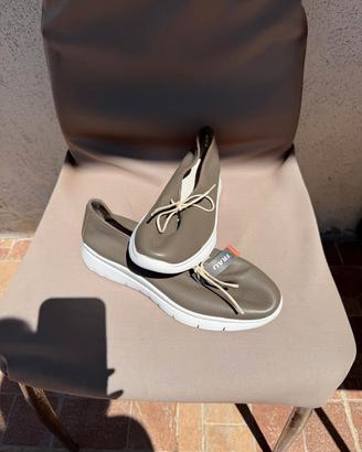 Frau ballerine cachi