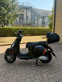 Vespa GTS 300 Super Sport