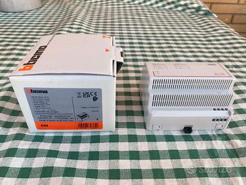 Alimentatore per impianti audio e video 2 fili in
