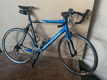 bici da corsa cannondale carbonio