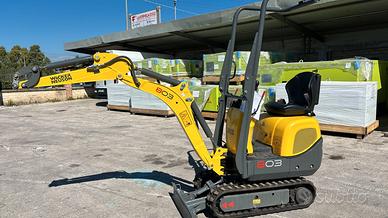 Escavatore wacker neuson 803