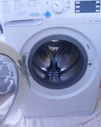 Lavatrice Indesit Innex 8 Kg 1200 giri