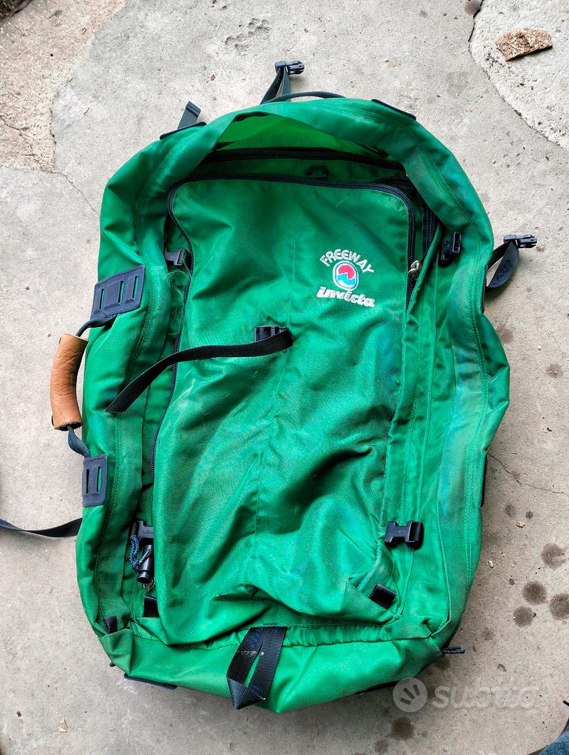 Borsone Invicta vintage Abbigliamento e Accessori In vendita a Pesaro e Urbino