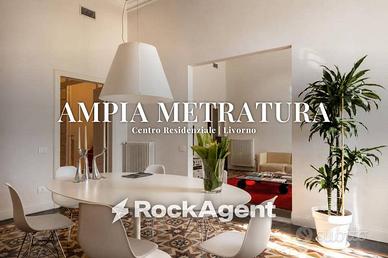 Appartamento di 211 m² con 4 locali e box auto a L