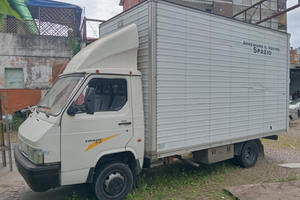 Furgone Nissan del 1999