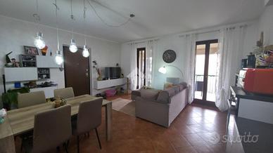 3 LOCALI A VALEGGIO SUL MINCIO