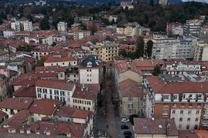 Monolocale con cantina e garage a Varese