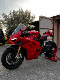Ducati Panigale V4S 2023