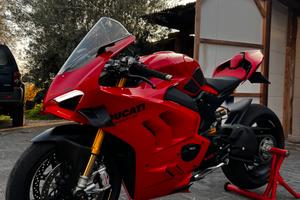 Ducati Panigale V4S 2023