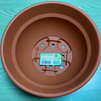 Vaso in plastica per giardinaggio