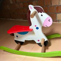 Cavallo a dondolo di legno