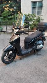 Honda SH 300 i 