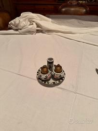 Set sale e pepe con piattino e porta stuzzicadenti