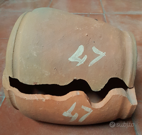 Antica casseruola in coccio per cottura al forno