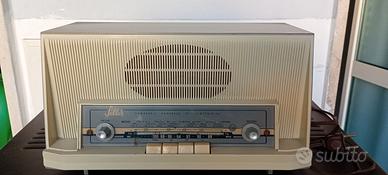 RADIO VINTAGE CGE MOD. SELLER 1616