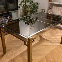 Tavolo in vetro fumè