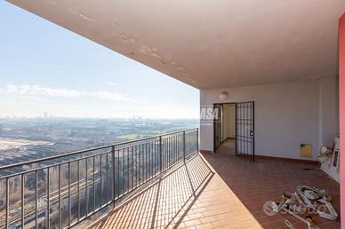 Quadrilocale con terrazzo, balcone e vista esclusi