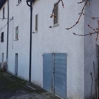 Vendersi Abitazione con ingresso indipendente