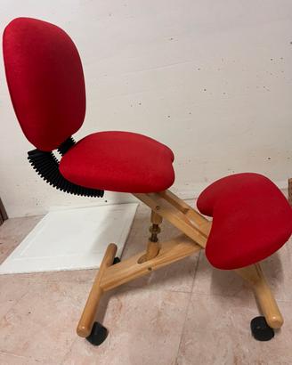 Sedia ergonomica CINIUS  a inginocchiatoio