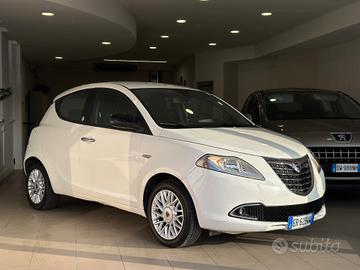 Lancia Ypsilon 1.2 69 CV 5 porte GPL Ecochic Plati