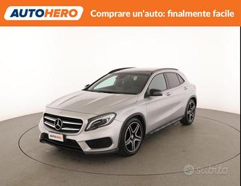MERCEDES-BENZ GLA 200 YV98568