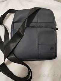 borsello uomo blu scuro tessuto tecno antipioggia