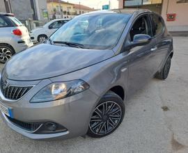 Lancia Ypsilon 1.0 FireFly 5 porte S&S Hybrid Ecoc