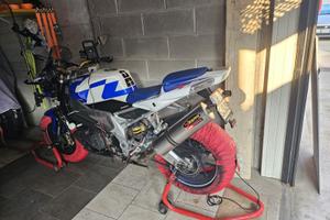 Aprilia rsv1000 tuono 2007