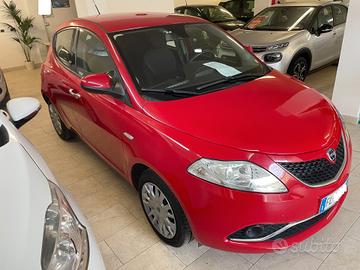 Lancia Y Ypsilon 1.2 GPL Silver Distribuzione Neop