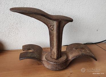 Forma per scarpe in ferro 