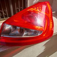 Coppia Fari fanali posteriori Ford Fiesta 