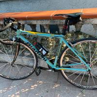 Bici da corsa bianchi