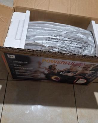 JBL partybox on the go essential 