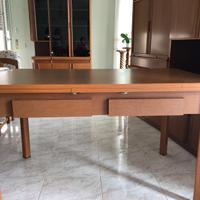 Tavolo fatto a mano allungabile