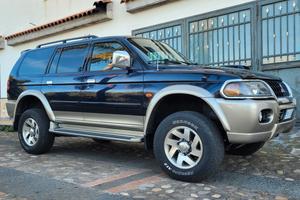 mitsubishi pajero sport 