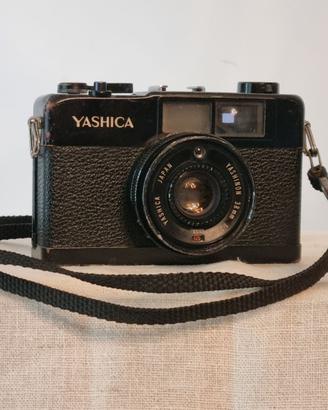 Yashica 35 ME Black