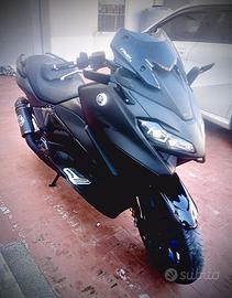 tmax Yamaha 560 fullfull